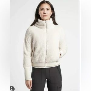 Athleta Tugga jacket Sherpa teddy coat EUC 1X white /off white
